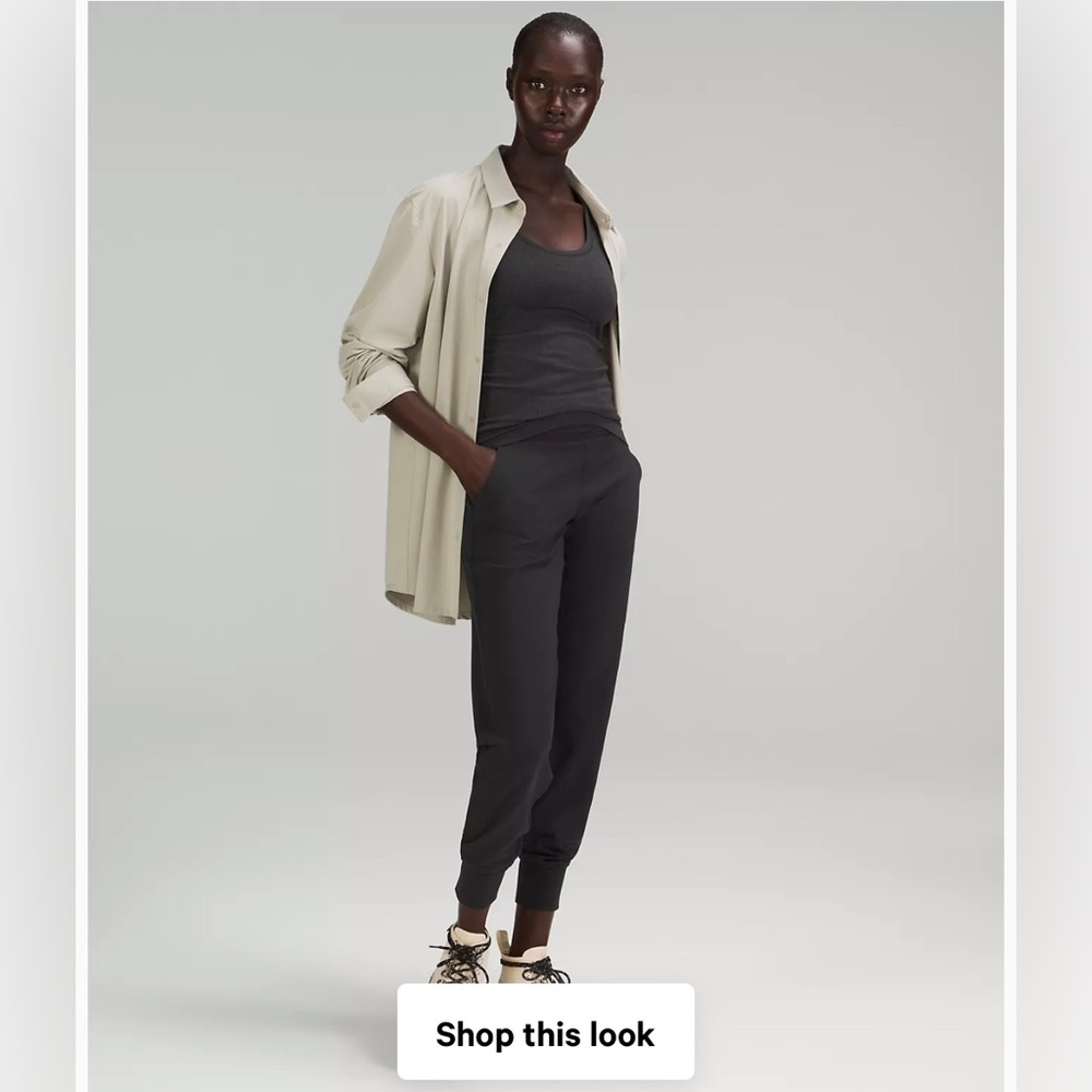 Size 6 lululemon High-Rise Women’s Jogger Full Length Black